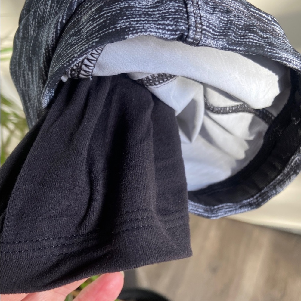 Lululemon Runderful Pants - Picture 7 of 13